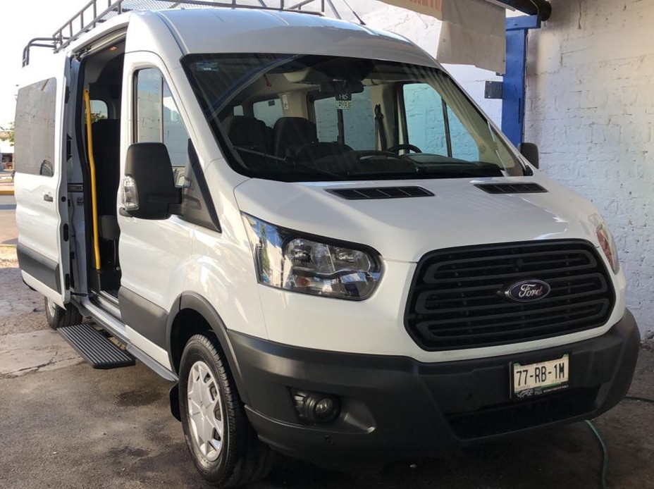 Ford Transit, unidad de la flotilla Rarámuri Tours